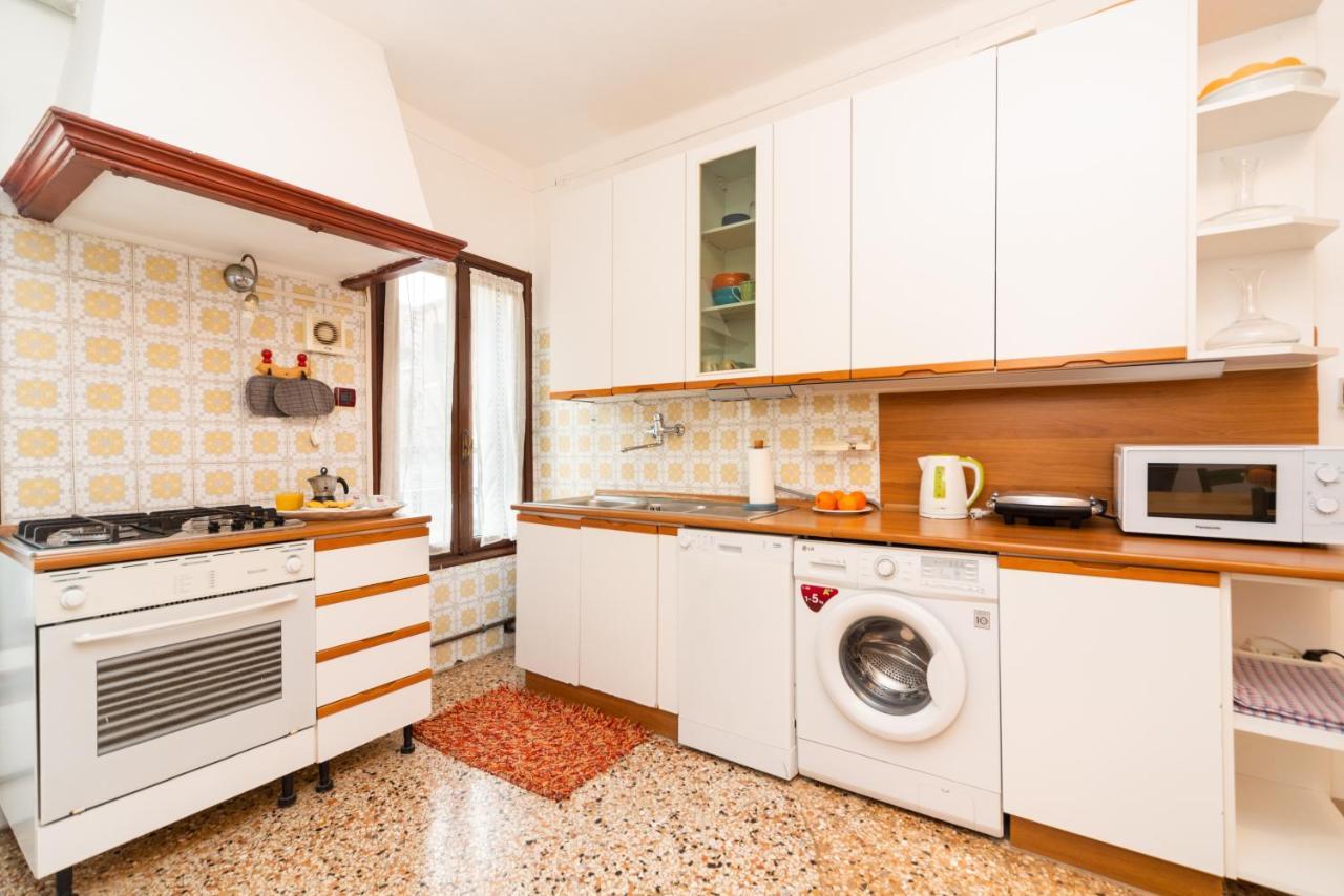 Ca' Alle Gondolette Veneţia Exterior foto